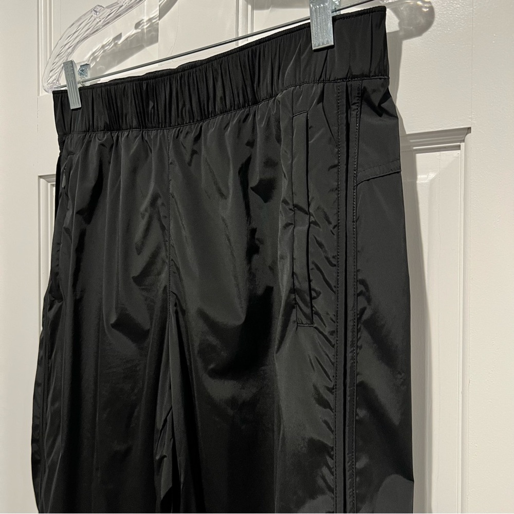 Athleta Rise Pant Black Small Relaxed Fit Track Pants Mid Rise Bungee Hem - Picture 4 of 10